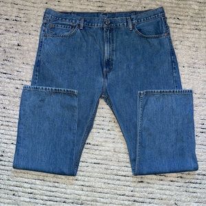 Levi’s men’s 505 jeans size 42/30 in medium wash